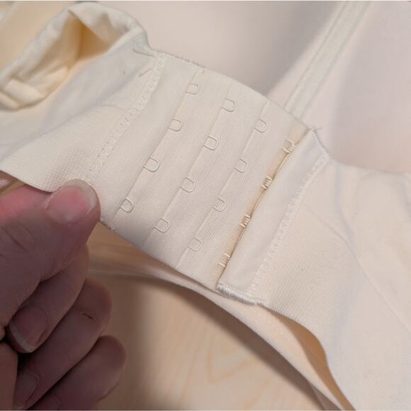 Truekind® Supportive Comfort Wireless Shaping Bra Size 4XL - Picture 6 of 7